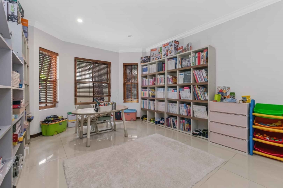 4 Bedroom Property for Sale in Dainfern Golf Estate Gauteng