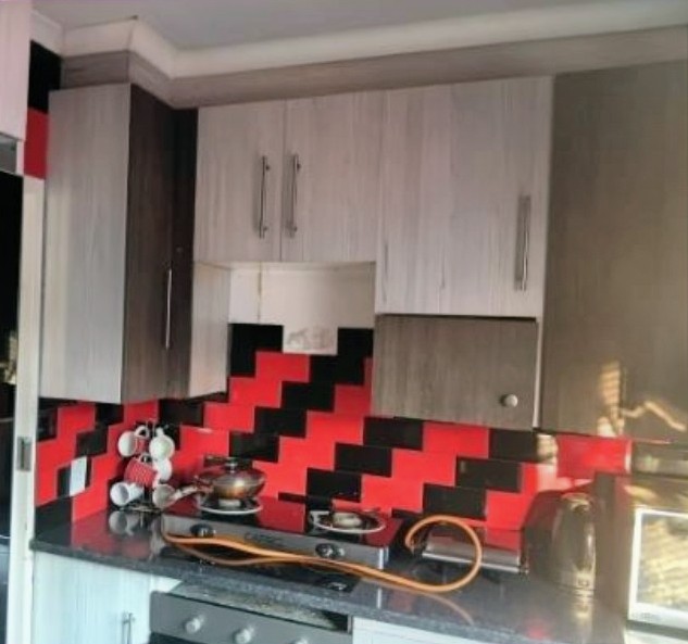 To Let 2 Bedroom Property for Rent in Lyndhurst Gauteng