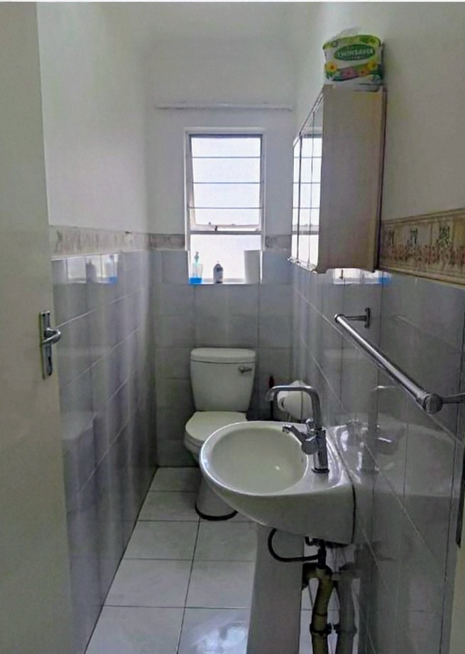 To Let 2 Bedroom Property for Rent in Lyndhurst Gauteng