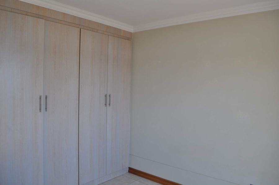 2 Bedroom Property for Sale in Hillcrest Gauteng