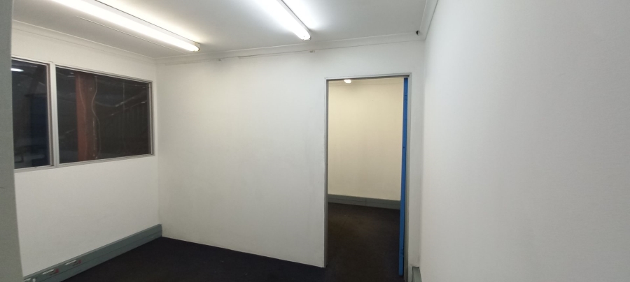 To Let Commercial Property for Rent in Steeledale Gauteng