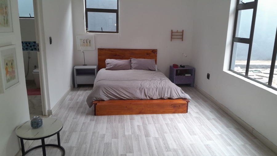 To Let 4 Bedroom Property for Rent in Orange Grove Gauteng