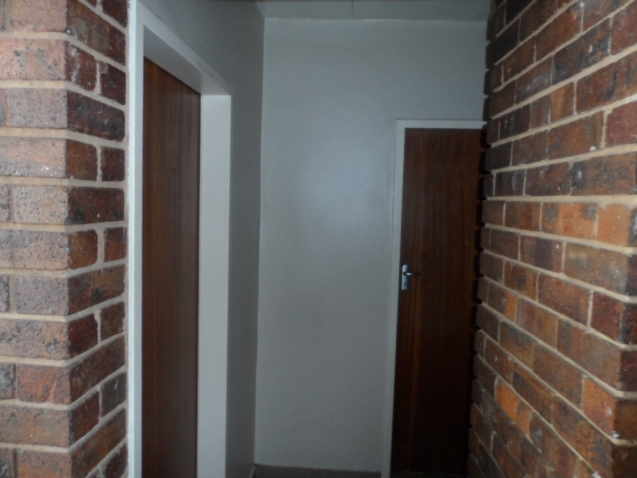 To Let 2 Bedroom Property for Rent in Annlin Gauteng