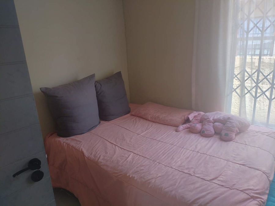To Let 3 Bedroom Property for Rent in Crystal Park Gauteng