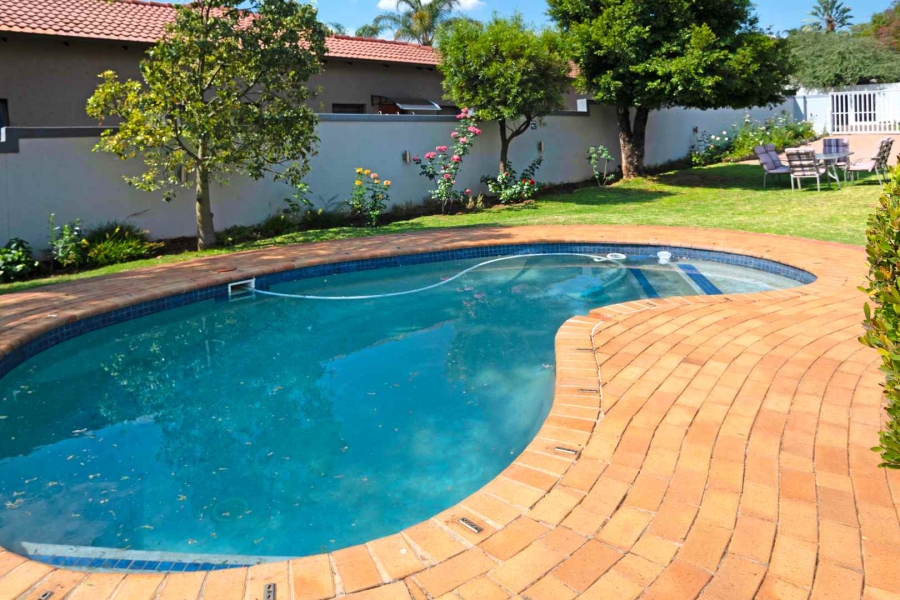 To Let 4 Bedroom Property for Rent in Fourways Gauteng