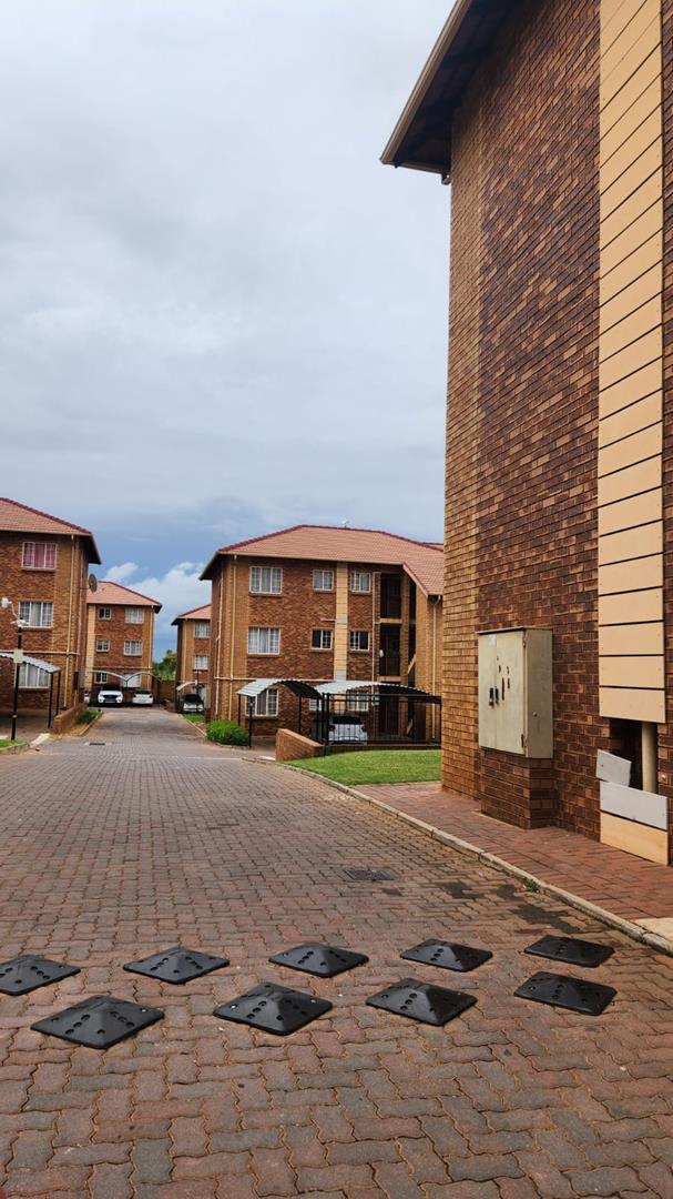 1 Bedroom Property for Sale in Karen Park Gauteng