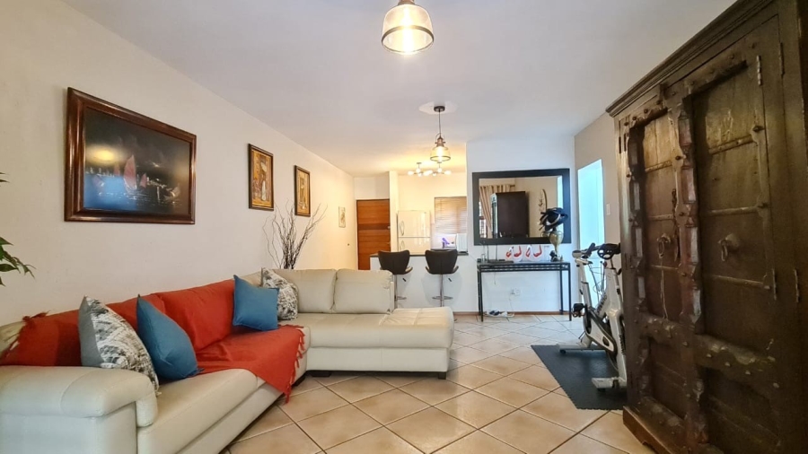 2 Bedroom Property for Sale in Sunninghill Gauteng
