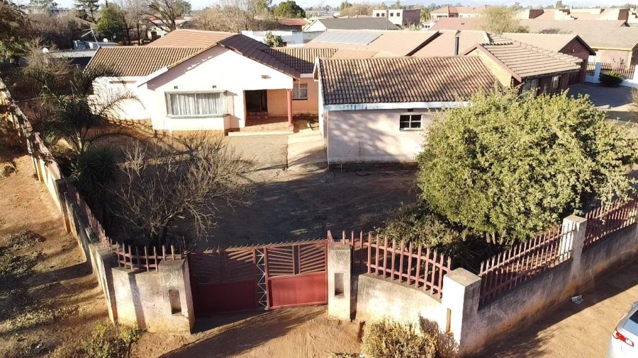 4 Bedroom Property for Sale in Meyerton Park Gauteng