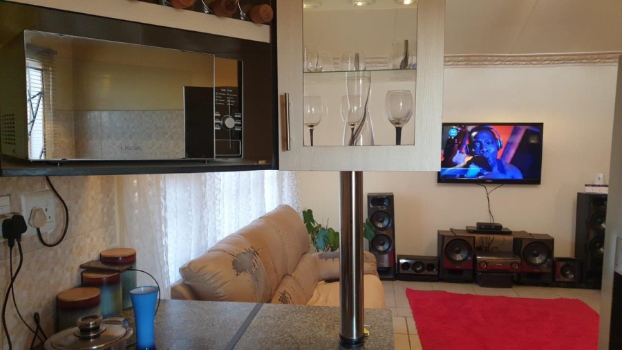 2 Bedroom Property for Sale in Walkerville Gauteng