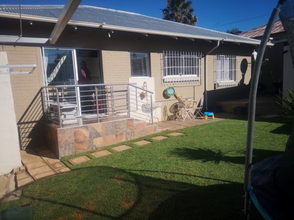 3 Bedroom Property for Sale in Symhurst Gauteng