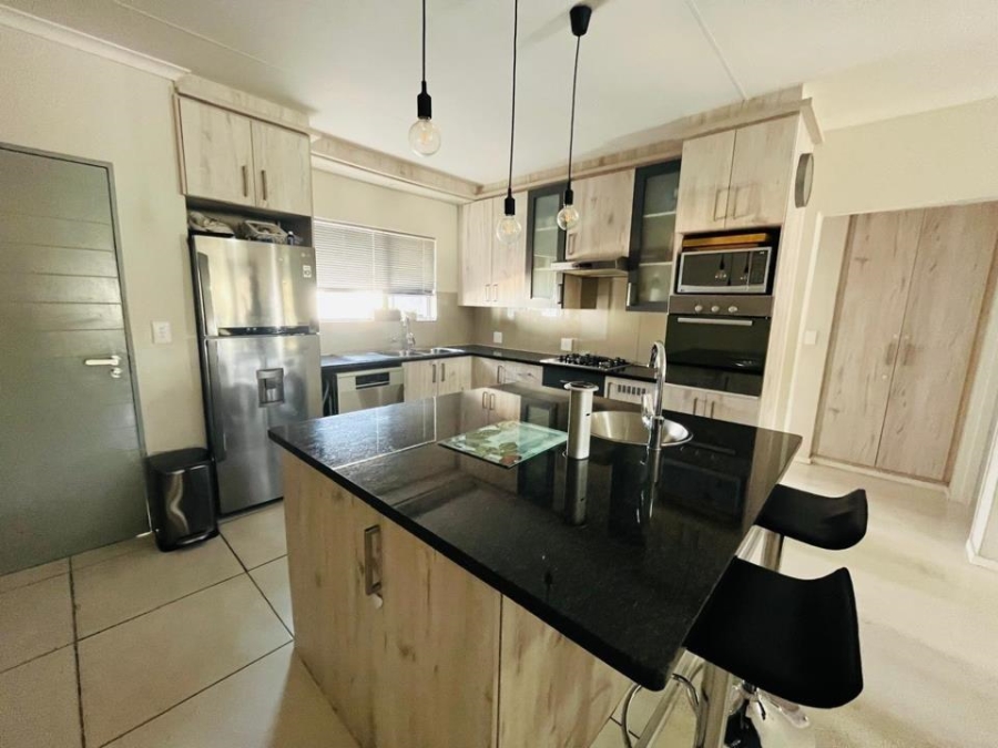 2 Bedroom Property for Sale in North Riding Gauteng