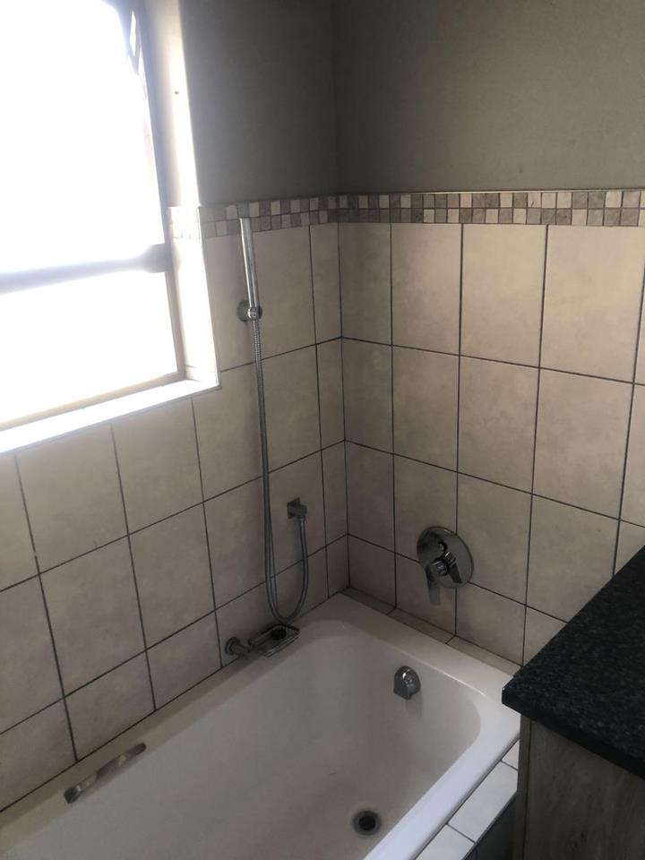 To Let 3 Bedroom Property for Rent in Krugersdorp West Gauteng