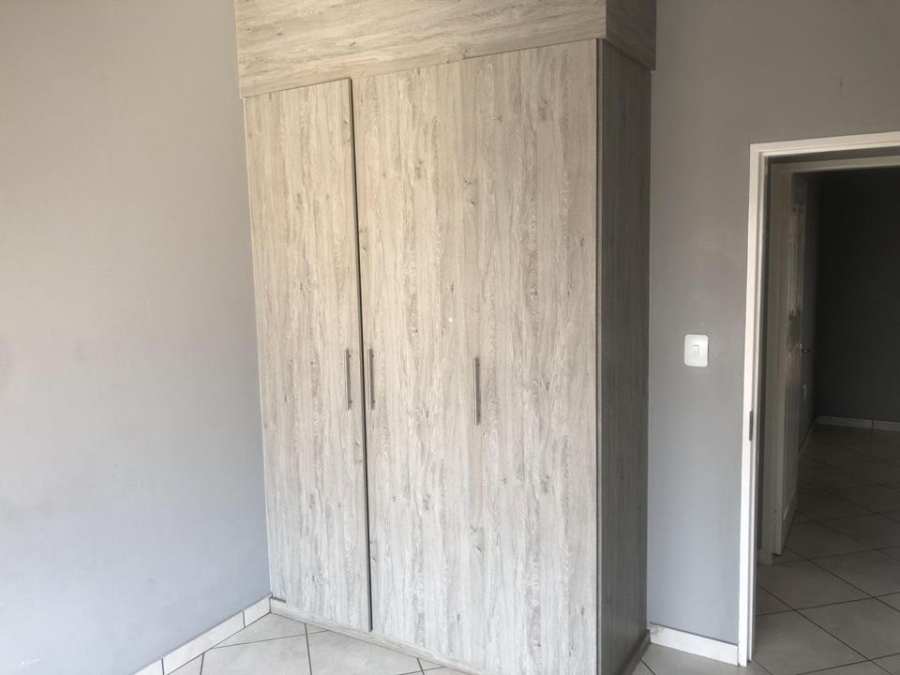 To Let 3 Bedroom Property for Rent in Krugersdorp West Gauteng