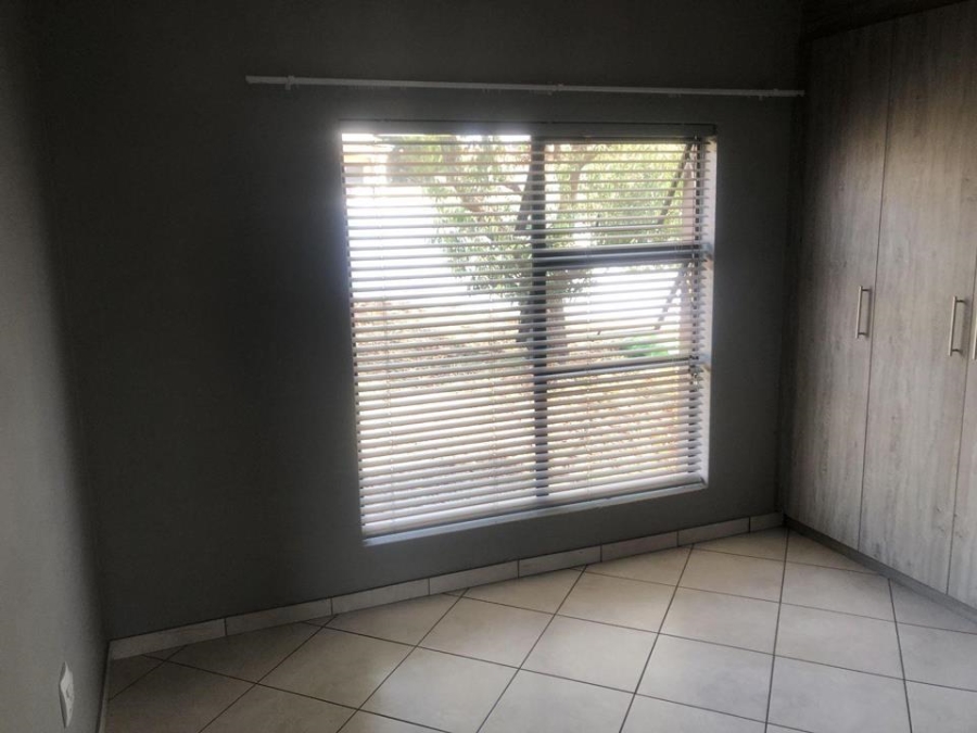 To Let 3 Bedroom Property for Rent in Krugersdorp West Gauteng