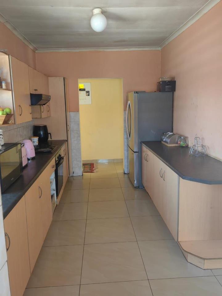 3 Bedroom Property for Sale in Birchleigh North Gauteng