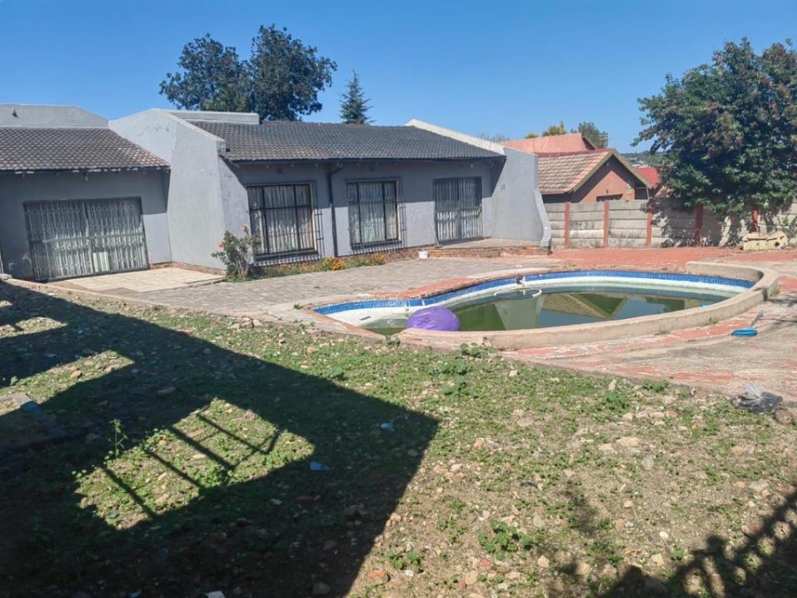 3 Bedroom Property for Sale in Birchleigh North Gauteng