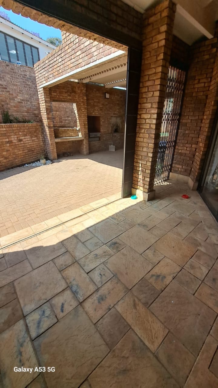 3 Bedroom Property for Sale in Waterkloof 101 Estate Gauteng