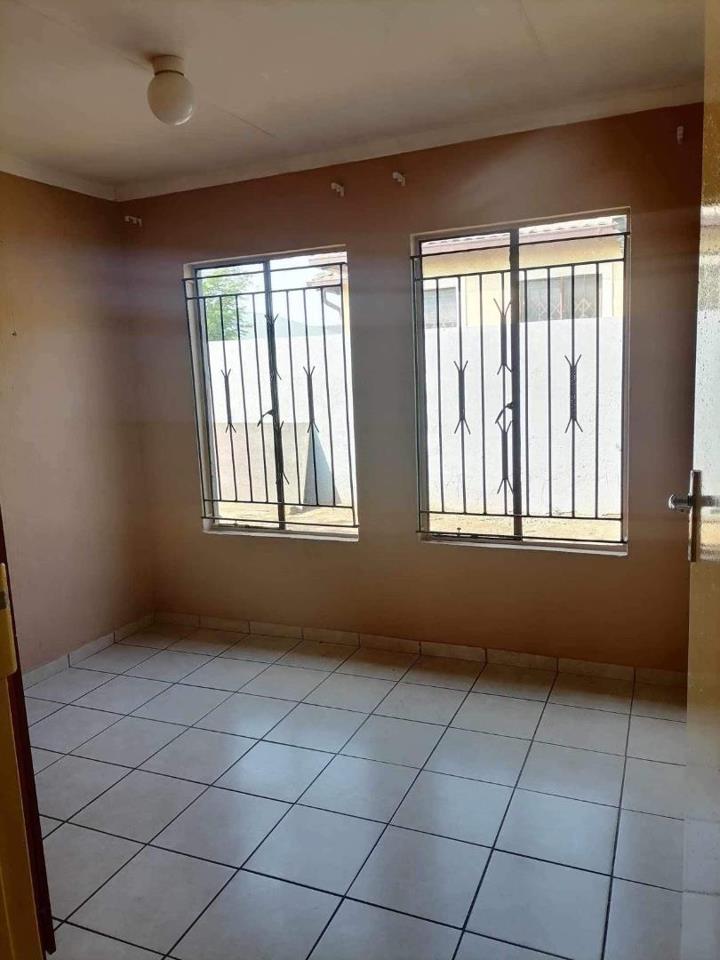 3 Bedroom Property for Sale in Birch Acres Gauteng