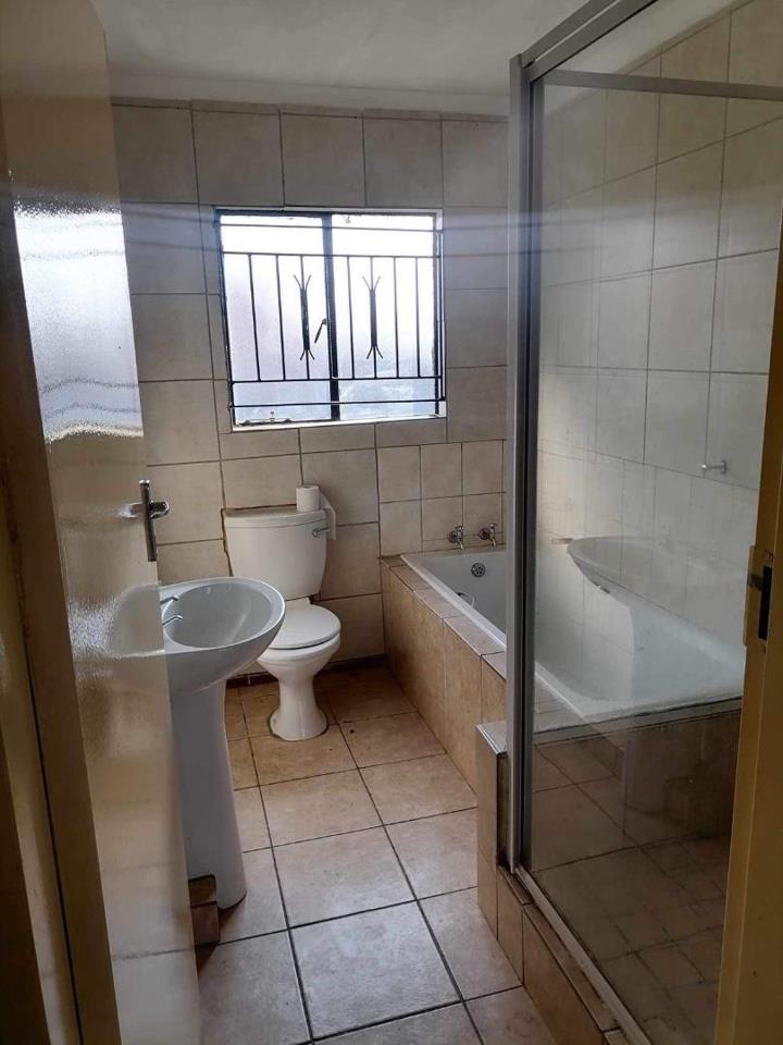 3 Bedroom Property for Sale in Birch Acres Gauteng