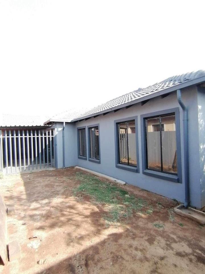 3 Bedroom Property for Sale in Birch Acres Gauteng