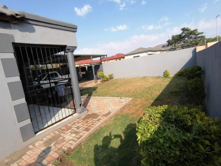 3 Bedroom Property for Sale in Birch Acres Gauteng