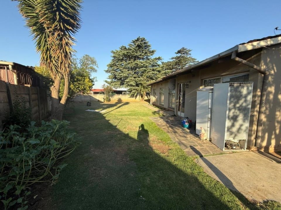 4 Bedroom Property for Sale in Bonaero Park Gauteng