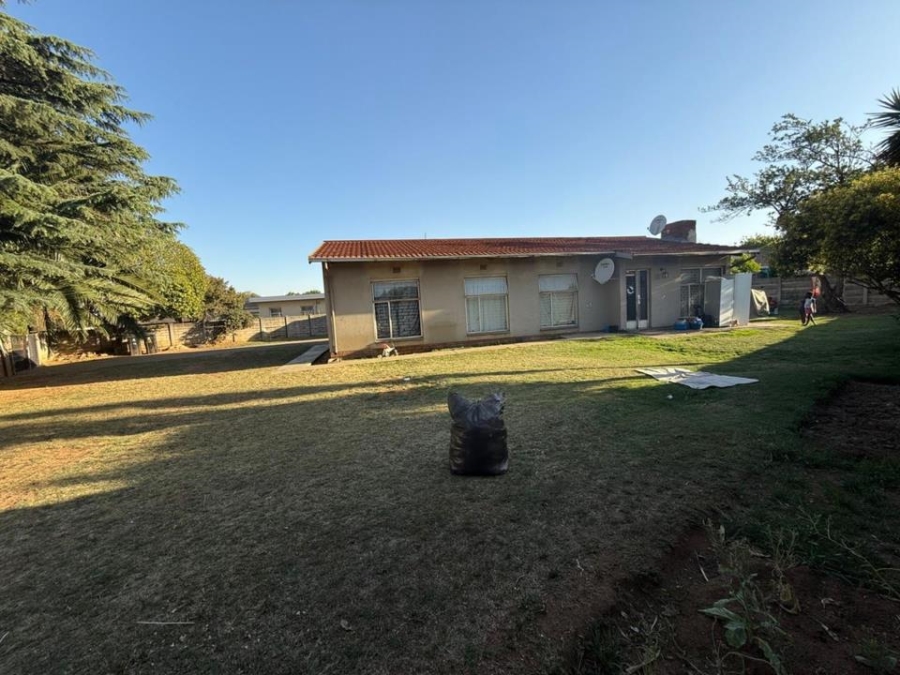 4 Bedroom Property for Sale in Bonaero Park Gauteng