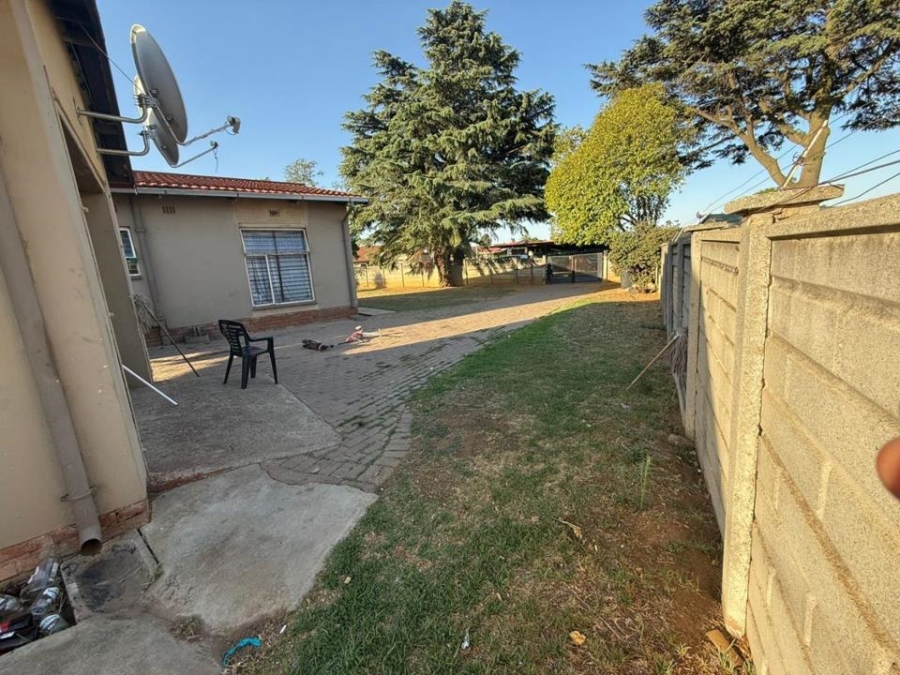 4 Bedroom Property for Sale in Bonaero Park Gauteng