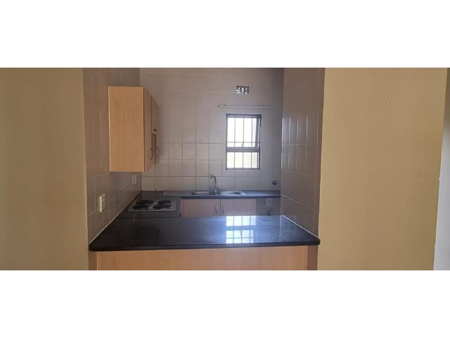 2 Bedroom Property for Sale in Pineslopes Gauteng