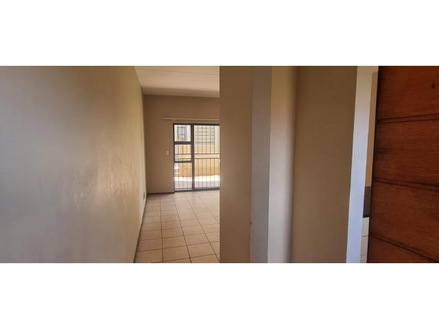 2 Bedroom Property for Sale in Pineslopes Gauteng