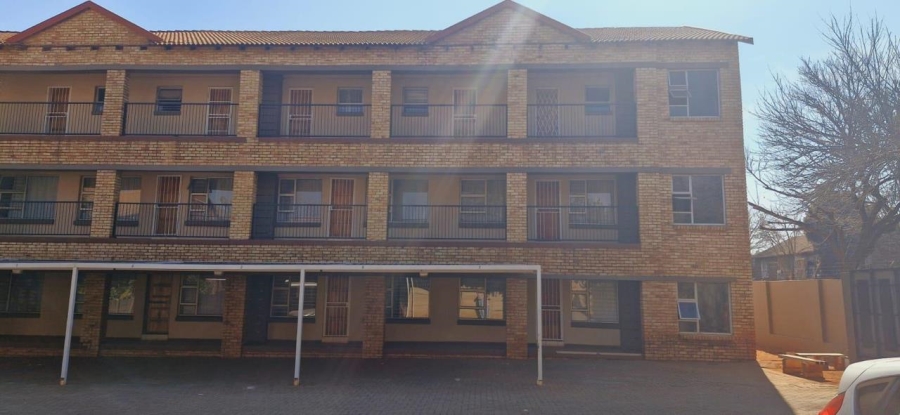 2 Bedroom Property for Sale in Windsor East Gauteng