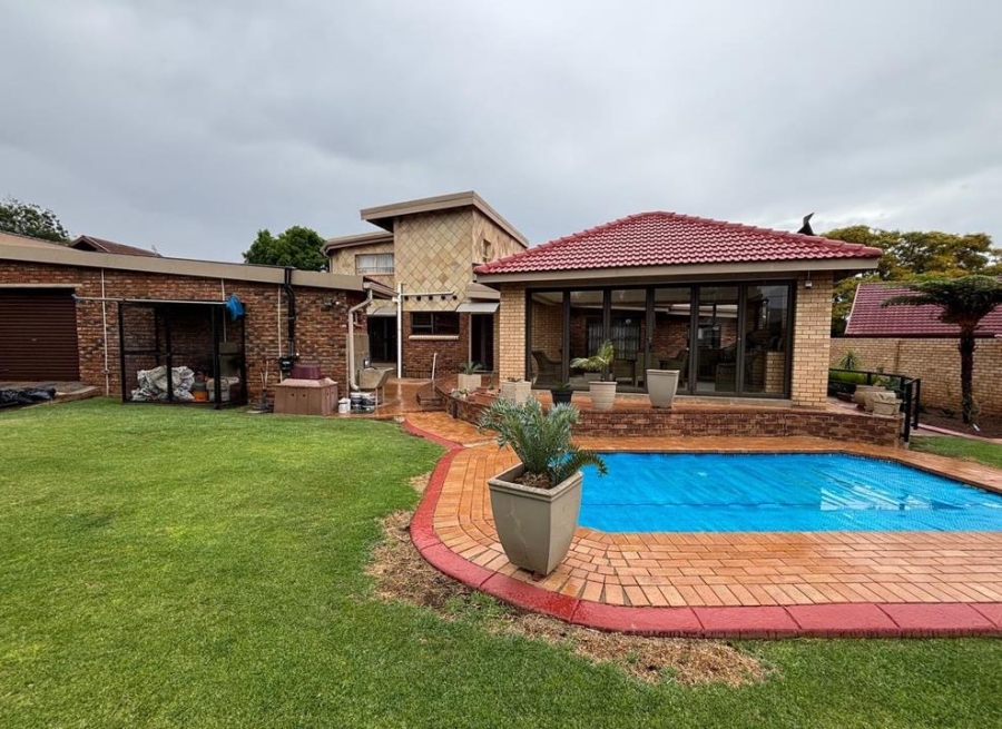 4 Bedroom Property for Sale in Florida Gauteng