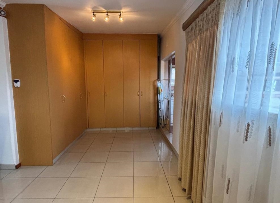 4 Bedroom Property for Sale in Florida Gauteng