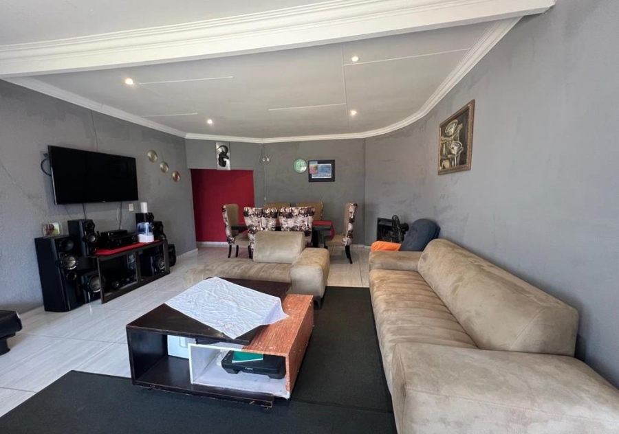 4 Bedroom Property for Sale in Mindalore Gauteng