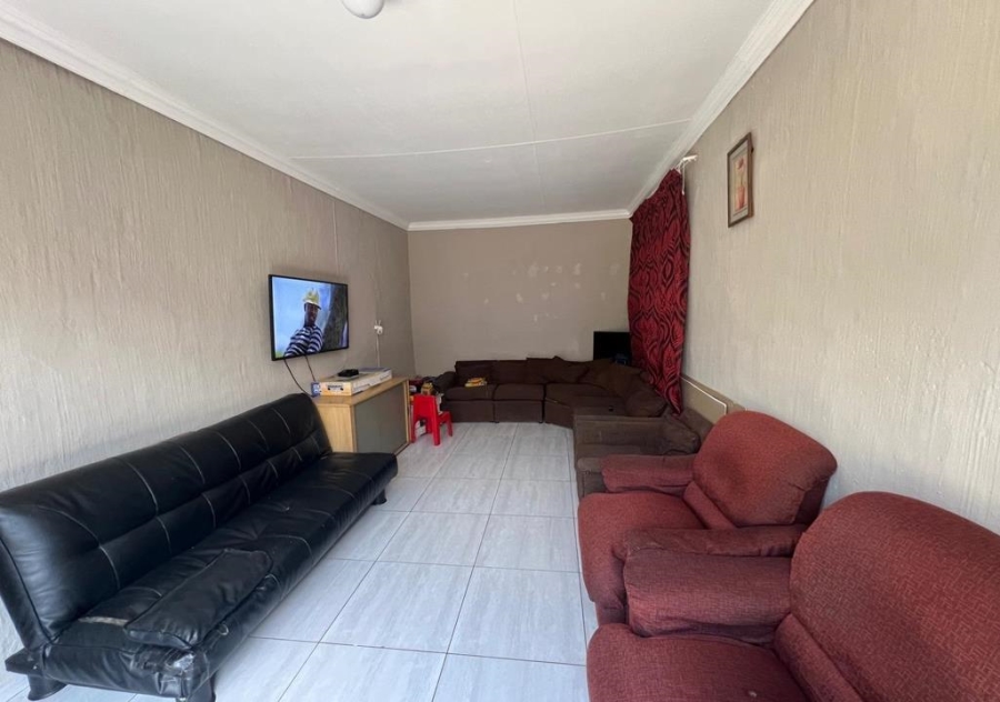 4 Bedroom Property for Sale in Mindalore Gauteng