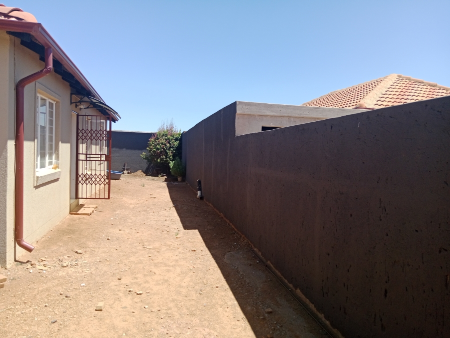 To Let 3 Bedroom Property for Rent in Nellmapius Gauteng