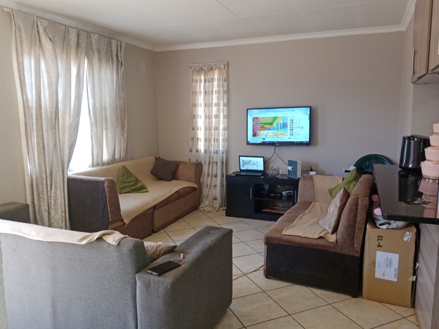 To Let 3 Bedroom Property for Rent in Nellmapius Gauteng