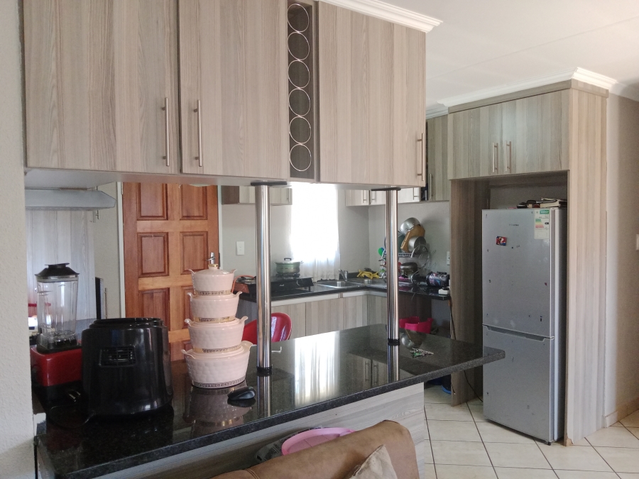 To Let 3 Bedroom Property for Rent in Nellmapius Gauteng