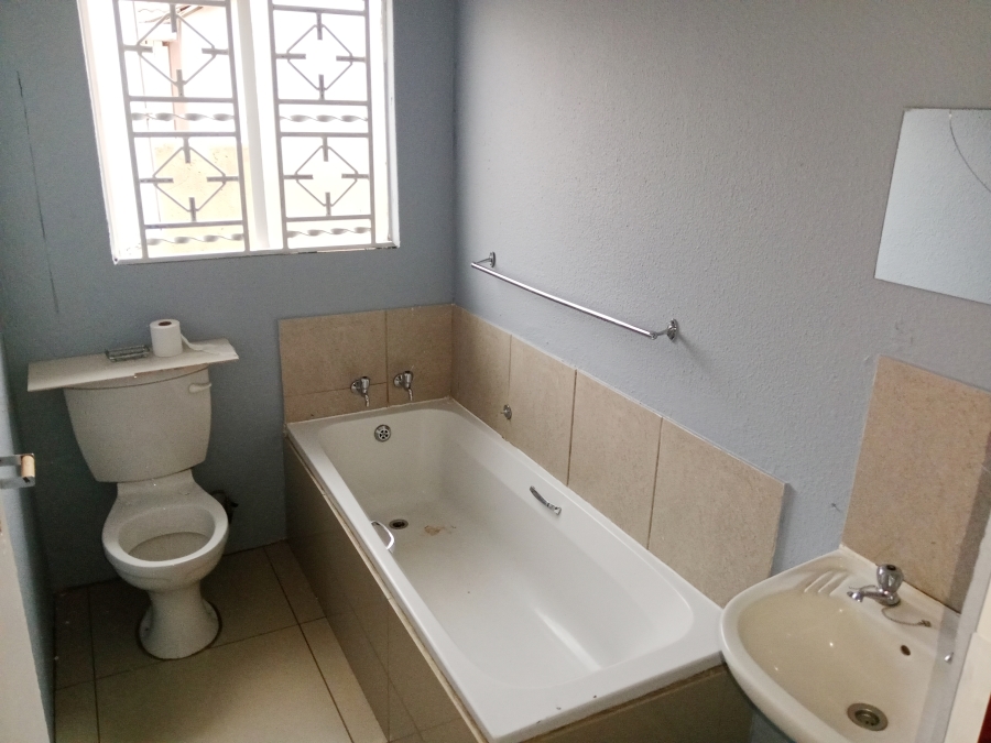 3 Bedroom Property for Sale in Nkwe Estate Gauteng