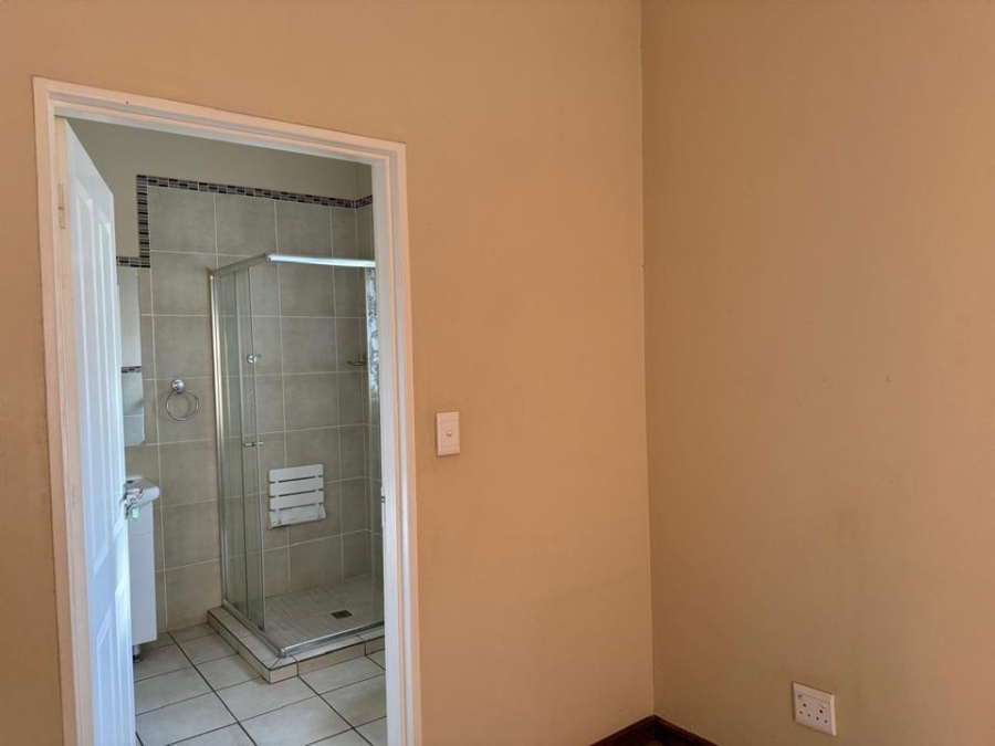 2 Bedroom Property for Sale in Olympus AH Gauteng