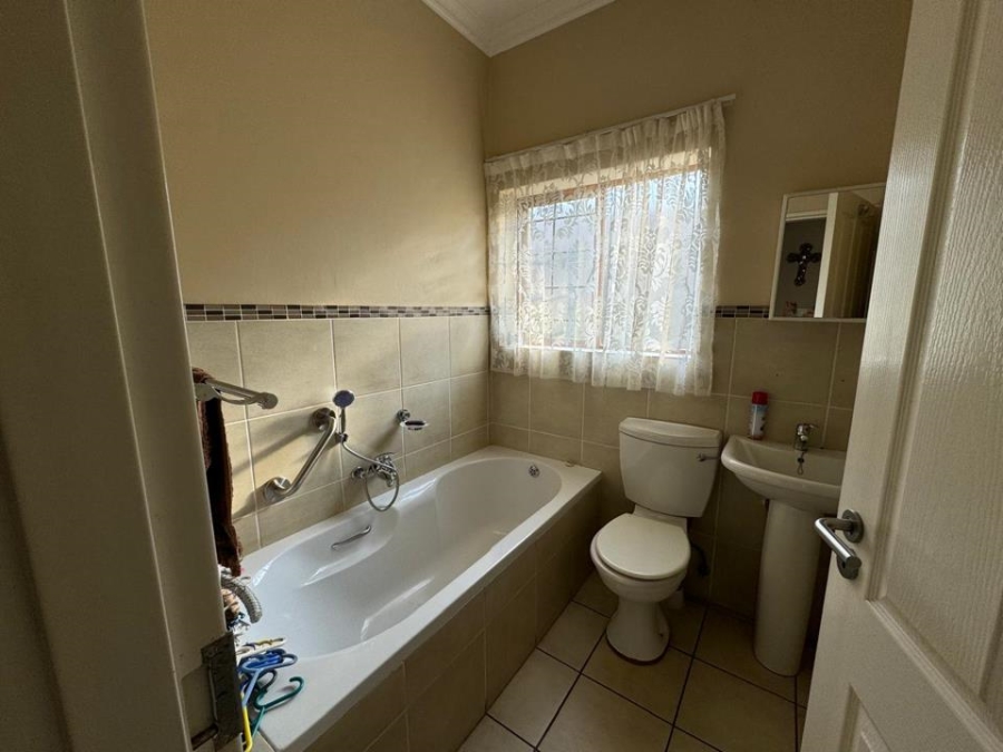 2 Bedroom Property for Sale in Olympus AH Gauteng