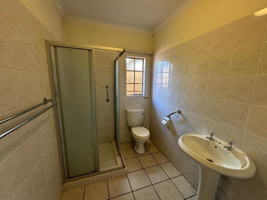 3 Bedroom Property for Sale in Faerie Glen Gauteng