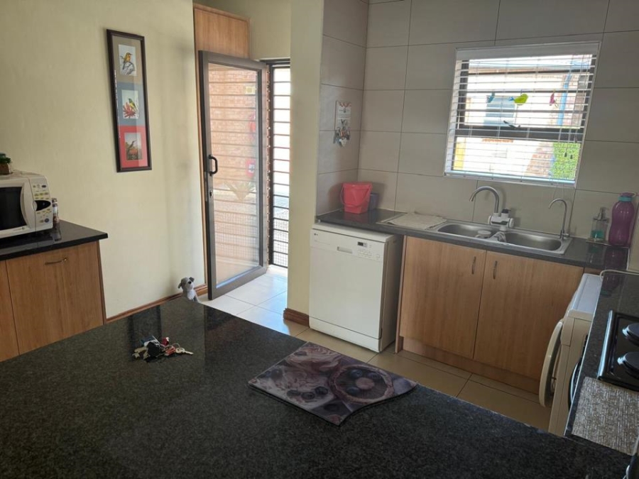 2 Bedroom Property for Sale in Equestria Gauteng