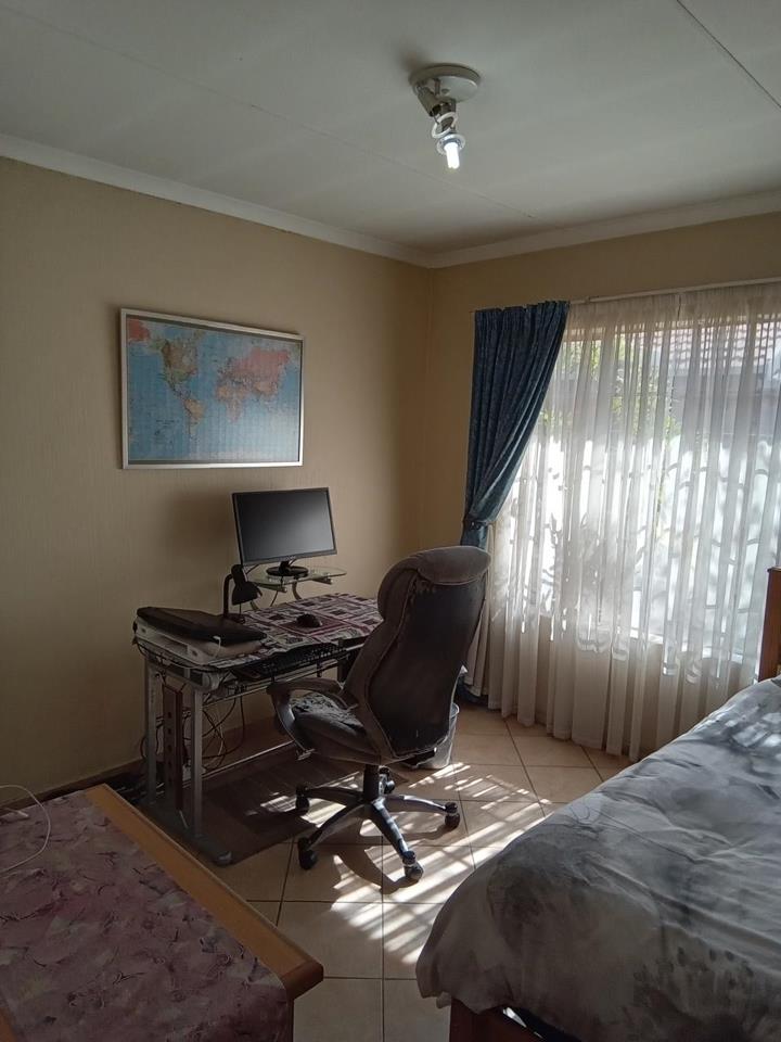 2 Bedroom Property for Sale in Willow Park Manor Gauteng