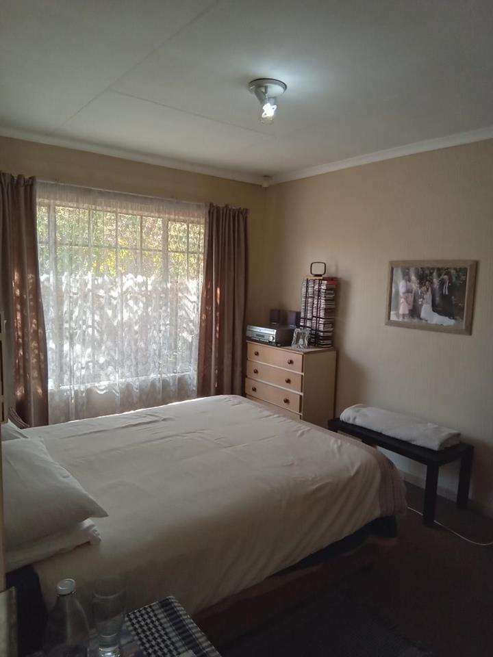 2 Bedroom Property for Sale in Willow Park Manor Gauteng