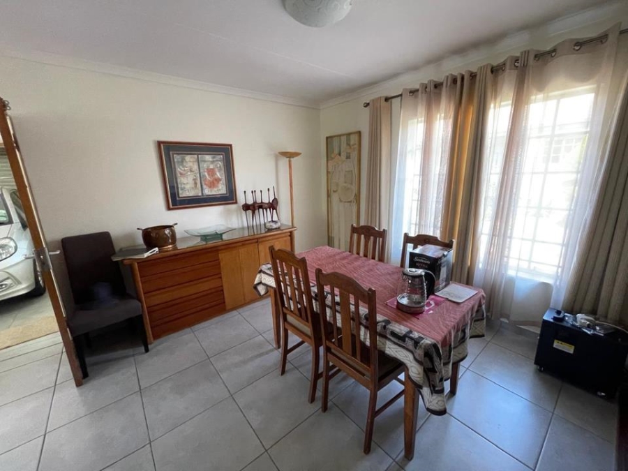 To Let 2 Bedroom Property for Rent in Newlands Gauteng