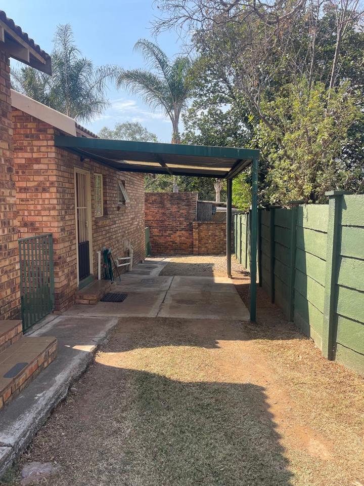 To Let 2 Bedroom Property for Rent in Hazeldean Gauteng