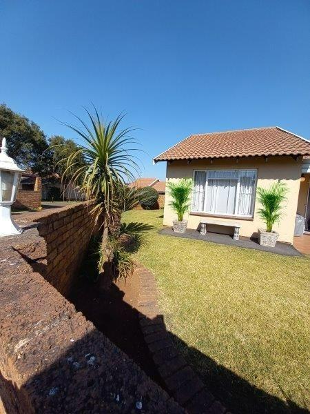 2 Bedroom Property for Sale in Pomona Gauteng