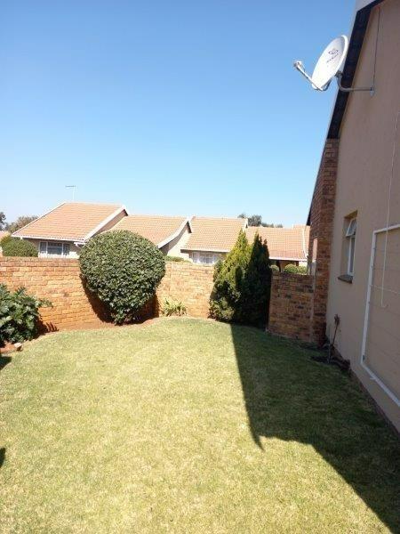 2 Bedroom Property for Sale in Pomona Gauteng