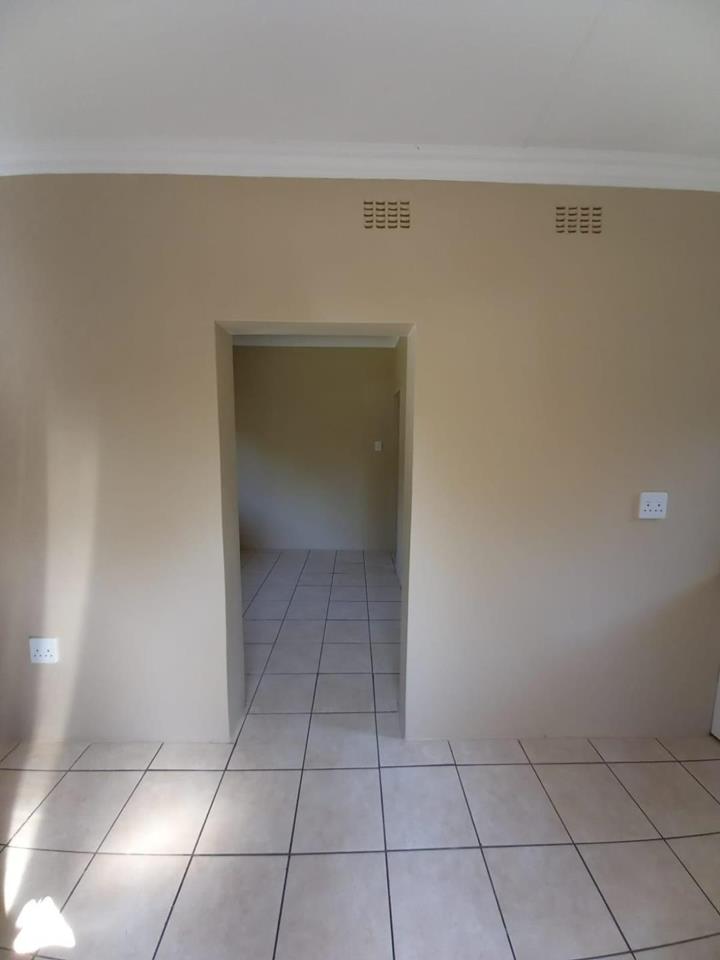 To Let 1 Bedroom Property for Rent in Meyerspark Gauteng